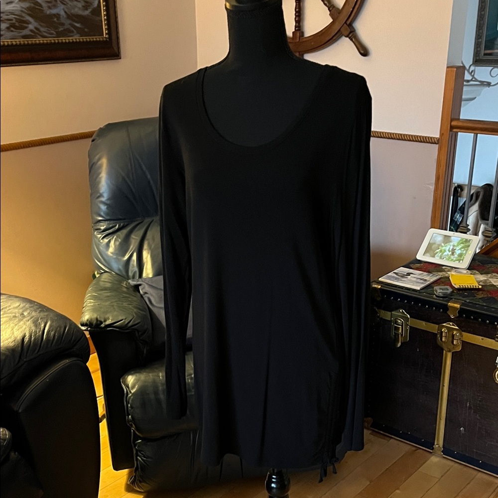 Max Studio Classic Black Long Sleeve Tee